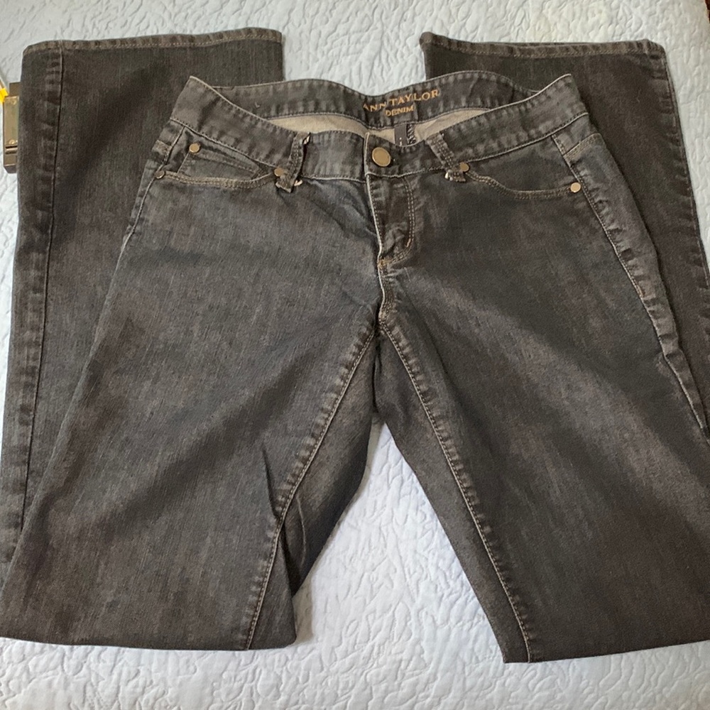 Ann Taylor indigo modern boot cut, sz4